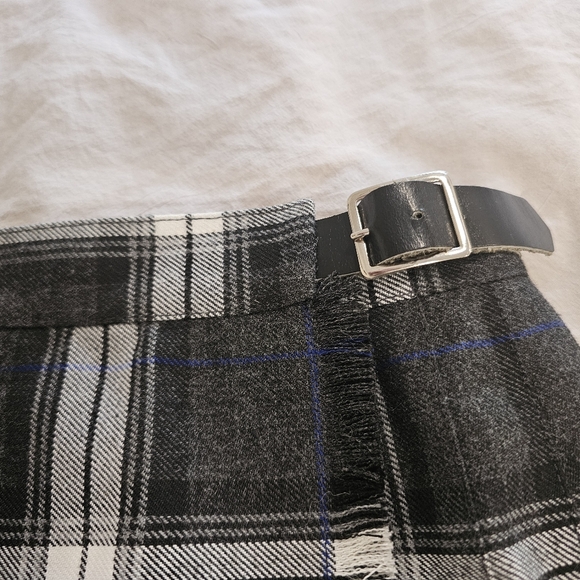 St Michael's girls pleated plaid skirt long grey, white blue size 12 Vintage - Picture 6 of 11